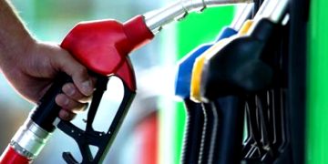 এপ্রিলে বাড়ছে না জ্বালানি তেলের দাম: জ্বালানি বিভাগ