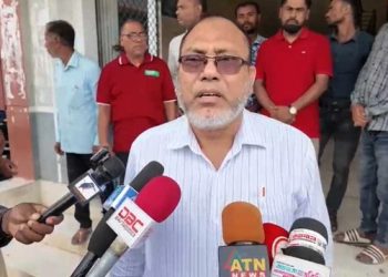 জুতাপেটার ঘটনায় নারী শিক্ষককে সাময়িক বরখাস্তের নির্দেশ