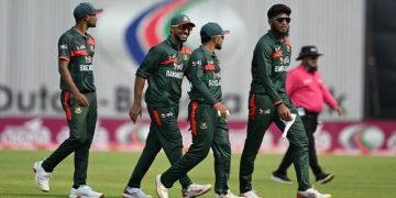 বাংলাদেশকে ২৪৮ রানের লক্ষ্য দিল নিউজিল্যান্ড