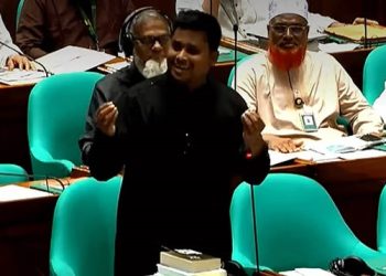 যাতায়াত ভাতা থাকার পরেও এমপিদের গাড়ি দাবিতে সমালোচনা