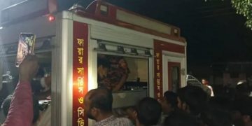 কুড়িগ্রামে ট্রাক-মাইক্রোবাস সংঘর্ষে নিহত ৩