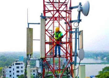 জ্বালানি সংকটে মোবাইল সেবা ঝুঁকিতে, সতর্কবার্তা