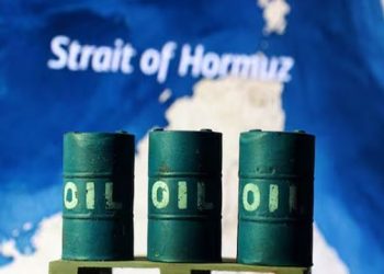 হরমুজে মার্কিন অবরোধের ঘোষণা, ফের লাফিয়ে বাড়ছে জ্বালানি তেলের দাম