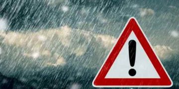 সারাদেশে ভারী বর্ষণের সতর্কবার্তা