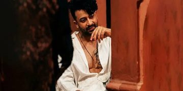 শাকিবের রকস্টারে ১০ গান করেছেন ১ গায়ক