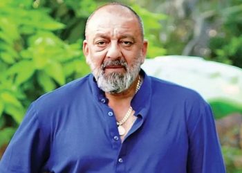 বিতর্কের মাঝে ক্ষমা চাইলেন সঞ্জয় দত্ত