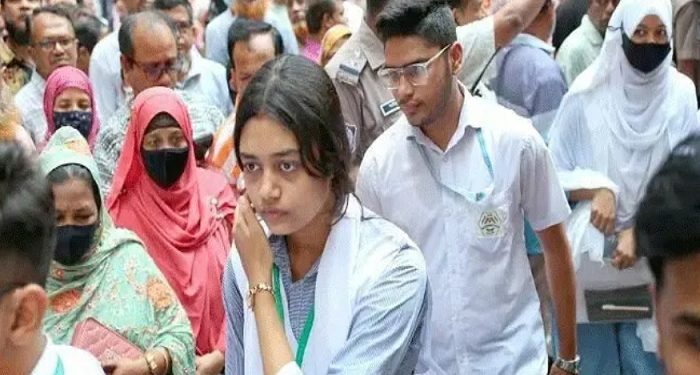 পরীক্ষার হল থেকে বেরিয়ে যেসব ভুল না করাই ভালো