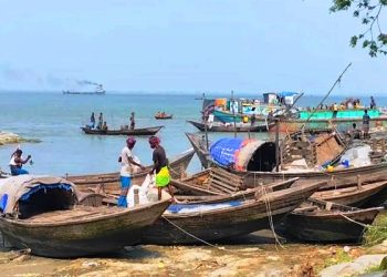 বঙ্গোপসাগরে ৫৮ দিনের নিষেধাজ্ঞা, কর্মহীন ভোলার ৬৫ হাজার জেলে