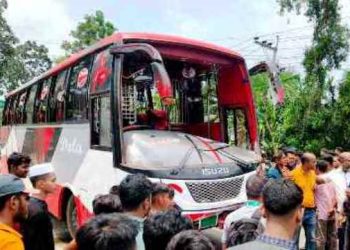 গোপালগঞ্জে বাস ও মোটরসাইকেল সংঘর্ষ, ৫জনের প্রাণহানী