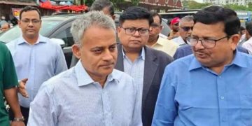 কিছু অসাধু ব্যক্তি বাড়তি ভাড়া আদায়ের চেষ্টা করছে: সড়কমন্ত্রী