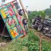 টাঙ্গাইলে ট্রাক উল্টে ১৫ জনের প্রাণহানী