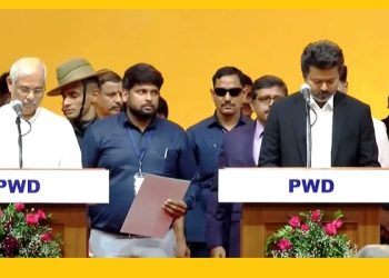 তামিলনাড়ুর মুখ্যমন্ত্রী হিসেবে শপথ নিলেন থালাপতি