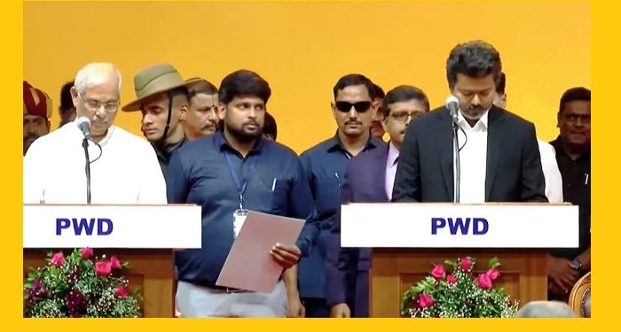 তামিলনাড়ুর মুখ্যমন্ত্রী হিসেবে শপথ নিলেন থালাপতি