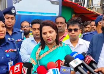 অতিরিক্ত ভাড়া আদায় না করার নির্দেশ ঢাকার ডিসির