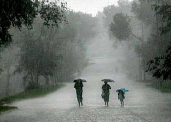 ঝোড়ো হাওয়াসহ বজ্রবৃষ্টির আভাস