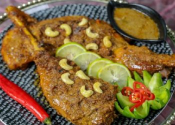 ঈদে অতিথি আপ্যায়নে খাসির পায়ের রোস্ট