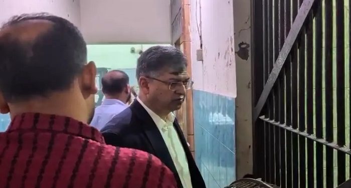 থানাগুলোকে দালালমুক্ত করার নির্দেশ স্বরাষ্ট্রমন্ত্রীর