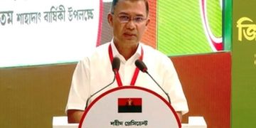 সামনে কঠিন সময়, হেসে খেলে চললে দেশের ক্ষতি হবে: প্রধানমন্ত্রী