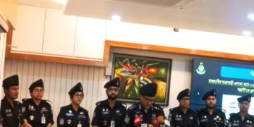 যাত্রাবাড়ীতে ১৩ রাউন্ড গুলিও আগ্নেয়াস্ত্রসহ গ্রেফতার ৩