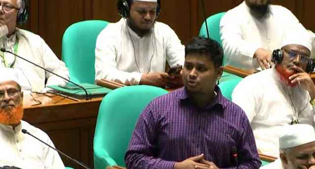 ১ টাকার দুর্নীতি বের করতে পারলে ইস্তফা দেবো:  হাসনাত 
