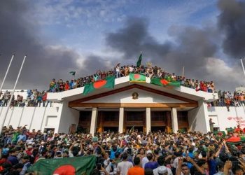 জুলাই শহীদ পরিবারকে মাসিক ২০ হাজার টাকা ভাতার প্রস্তাব