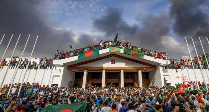 জুলাই শহীদ পরিবারকে মাসিক ২০ হাজার টাকা ভাতার প্রস্তাব