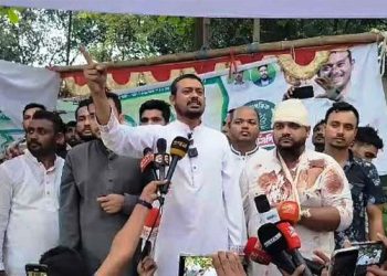 ‘সন্ত্রাসী শায়েস্তা করতে জানি’: নাসীরুদ্দীন পাটওয়ারী