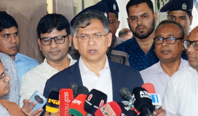 ‘ভালো কাজের জন্য পুরস্কার ও গাফিলতিতে তিরস্কারের নীতি বহাল থাকবে’
