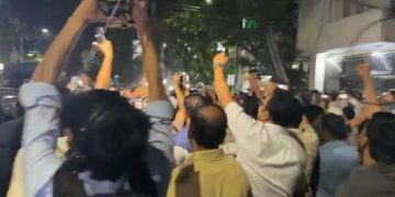 তোফায়েল আহমেদের জানাজা শেষে ‘জয় বাংলা স্লোগান’, আটক একাধিক নেতাকর্মী