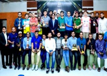 স্পোর্টস বাংলা অ‍্যাওয়ার্ড পেলেন সেরা রানার ও সংগঠকরা