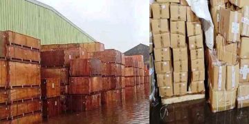বেনাপোল বন্দরে বৃষ্টির পানিতে ভাসছে কোটি টাকার আমদানি পণ্য
