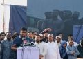 বন্যায় মানুষ কষ্টের মধ্যে, মন্ত্রীরা বিদেশ ভ্রমণ করছেন: হাসনাত