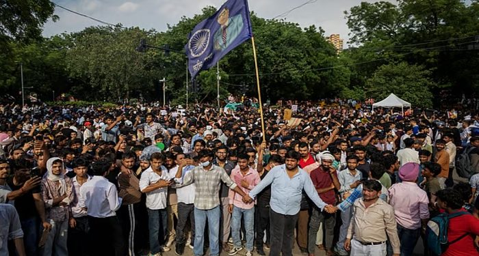 ভারতে ছাত্র আন্দোলনে সমর্থন বাড়ছে, আন্দোলনে সংসদ অচল