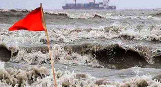 সাগরে লঘুচাপ, সব বন্দরে ৩ নম্বর সতর্কসংকেত