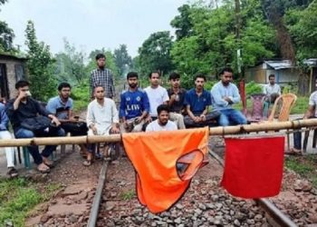 রাজশাহীর সঙ্গে সারা দেশের রেল যোগাযোগ বন্ধ