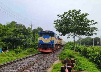 ৮ ঘণ্টা পর রাজশাহীর সঙ্গে সারা দেশের রেল যোগাযোগ স্বাভাবিক