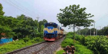 ৮ ঘণ্টা পর রাজশাহীর সঙ্গে সারা দেশের রেল যোগাযোগ স্বাভাবিক