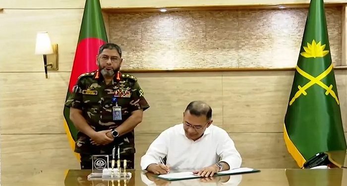 সেনা সদস্যদের পদোন্নতিতে রাজনৈতিক প্রভাবের ঊর্ধ্বে থাকার আহ্বান