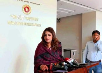 শেখ হাসিনার আত্মসমর্পণের সুযোগ নেই, দেশে ফিরলে গ্রেপ্তার