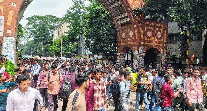 রাজধানীতে লংমার্চের ঘোষণা