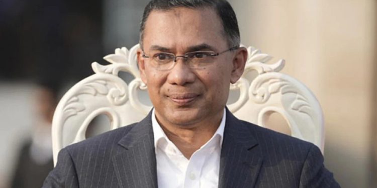 সরকারি অনুষ্ঠানের ব্যানার-বিলবোর্ডে প্রধানমন্ত্রীর ছবি ব্যবহার নিষিদ্ধ