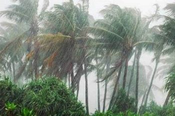 ৪ অঞ্চলে‘অতি ভারী’বৃষ্টির পূর্বাভাস, চট্টগ্রামে ভূমিধসের শঙ্কা