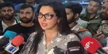 অল্পের জন্য বেঁচে ঢাকায় অপু বিশ্বাস