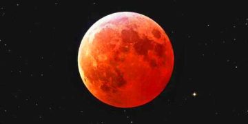 বিরল চন্দ্রগ্রহণ আজ, দেখা যাবে যেখান থেকে
