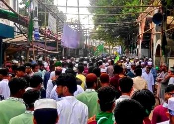 জশনে জুলুসে চট্টগ্রামে মানুষের ঢল, উৎসবমুখর নগরী