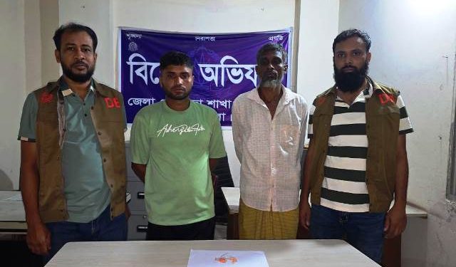 ঢাকায় দুই মাদক ব্যবসায়ী গ্রেফতার