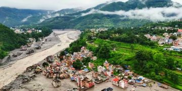 নেপাল-চীনে বন্যায় নিহত বেড়ে ৫৮৪, নিখোঁজ ২৫০০