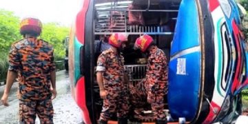 ঢাকা-মাওয়া এক্সপ্রেসওয়েতে বাস উল্টে ৭ যাত্রী আহত