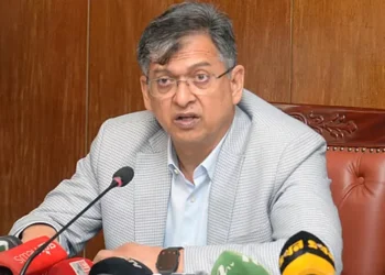 সংসদ সদস্যরা নিজ দলের সিদ্ধান্ত অনুযায়ী ভোট দেবেন: স্বরাষ্ট্রমন্ত্রী