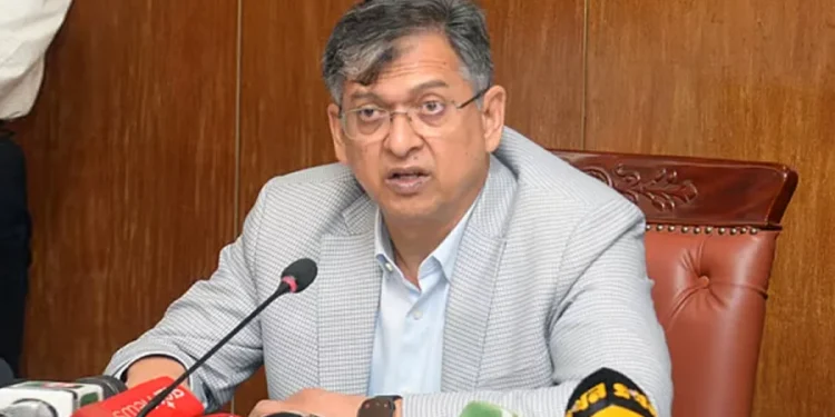 সংসদ সদস্যরা নিজ দলের সিদ্ধান্ত অনুযায়ী ভোট দেবেন: স্বরাষ্ট্রমন্ত্রী